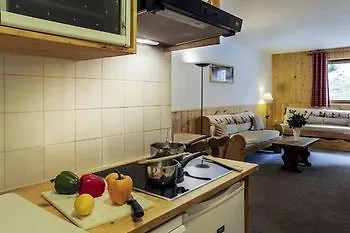 Madame Vacances Alpina 4*