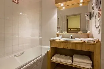 Madame Vacances Alpina Lägenhetshotell 4*