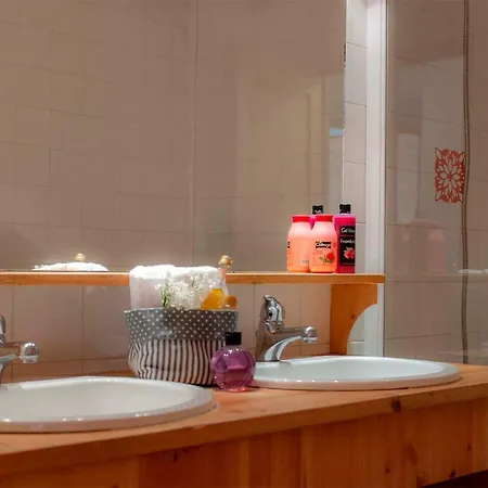 Madame Vacances Alpina Apart Otel