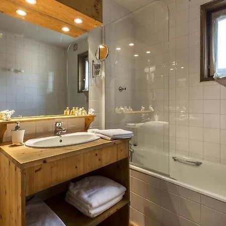 Madame Vacances Résidence Alpina 4*