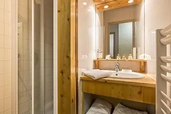 Madame Vacances Résidence Alpina Appart hôtel 4*