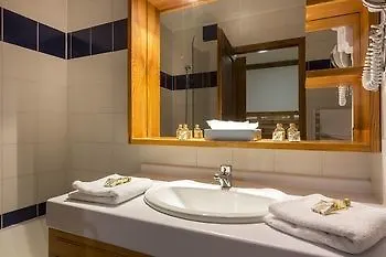 Appart hôtel Madame Vacances Résidence Alpina 4*