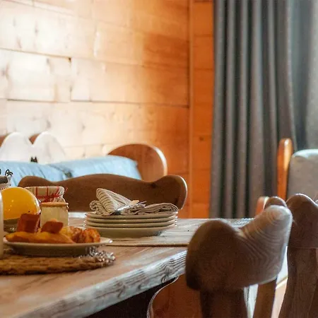 Appart hôtel Madame Vacances Résidence Alpina Val-dʼIsère